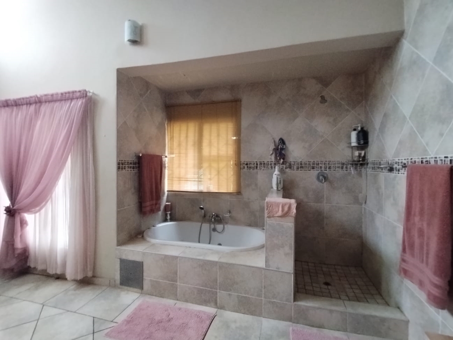 3 Bedroom Property for Sale in Swartruggens North West